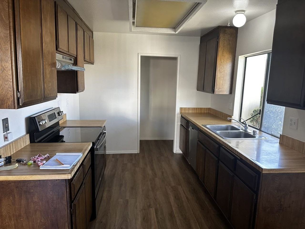 308 Mountain Ct - Photo 4 of 19