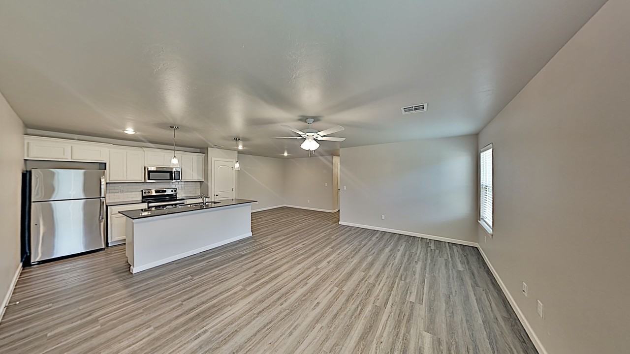 1308 Nw 111th St - Photo 5 of 18