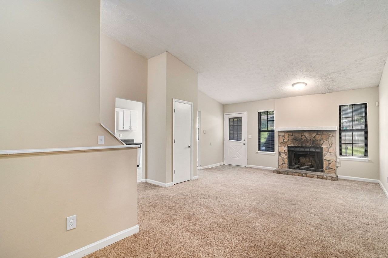 6124 Dana Ct - Photo 4 of 20