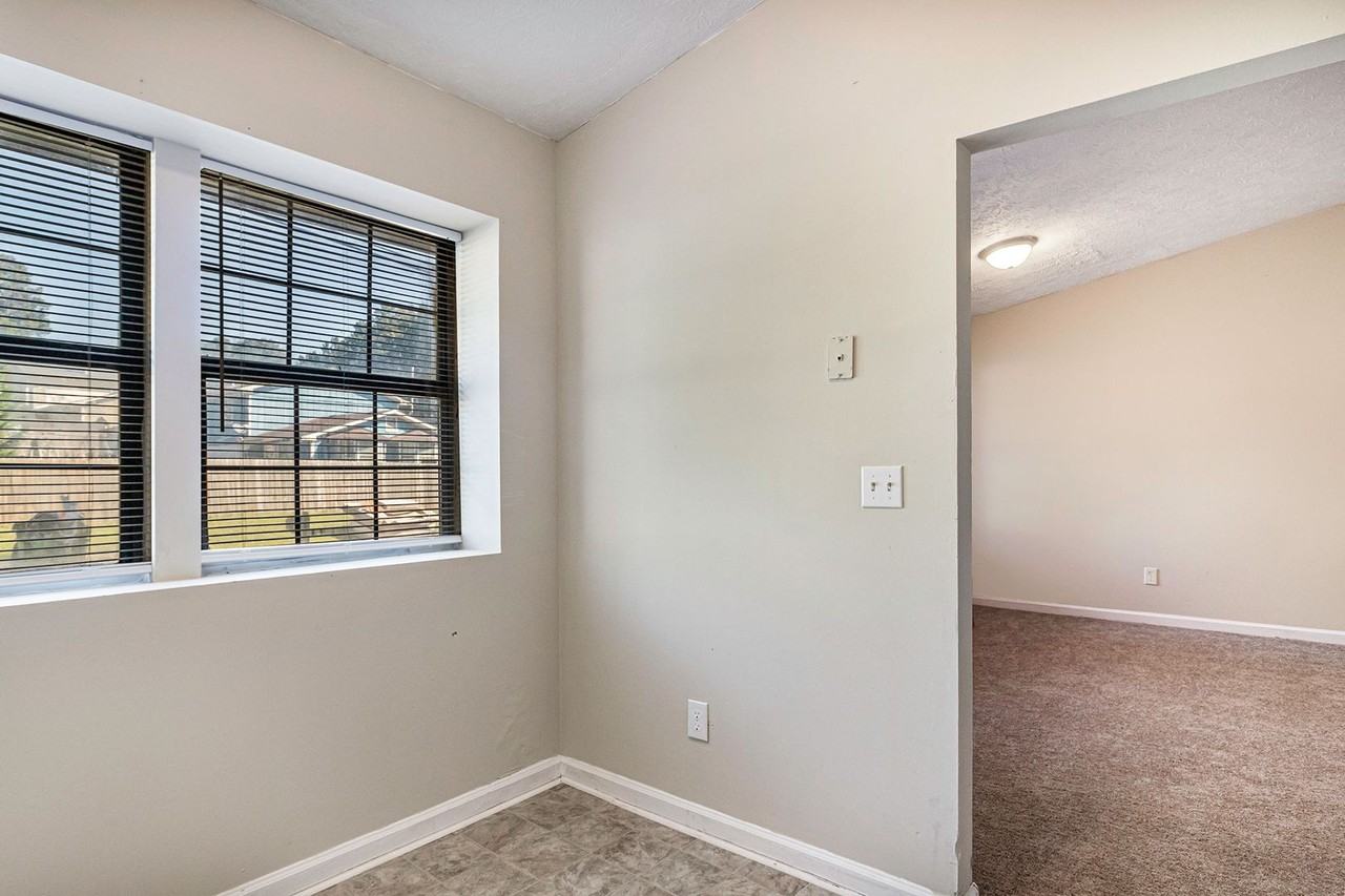 6124 Dana Ct - Photo 7 of 20