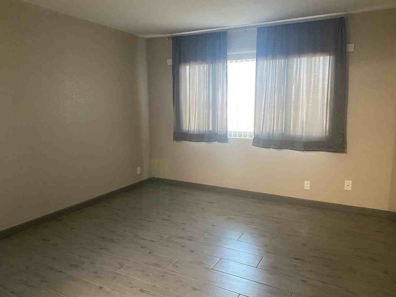 381 Lake Havasu Ave N - Photo 5 of 8