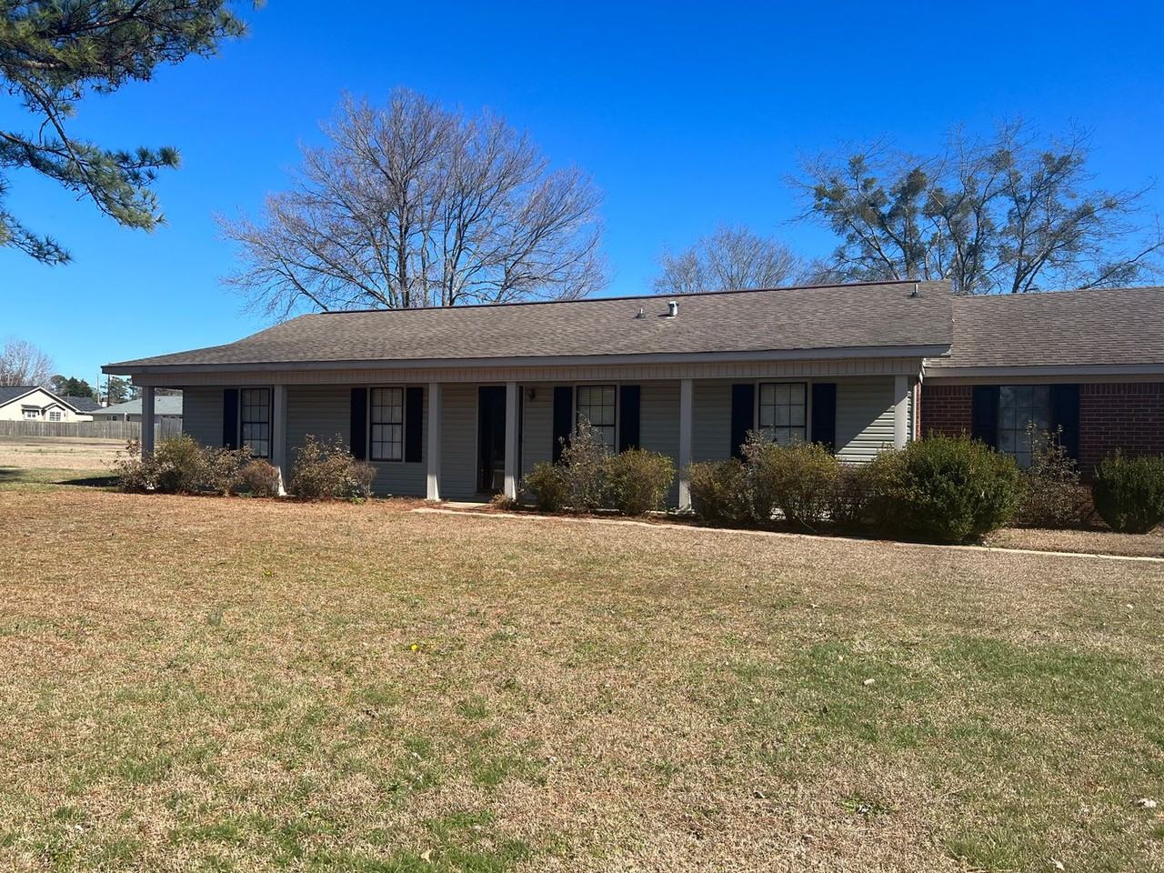 11891 Kentuck Ave - Photo 3 of 3