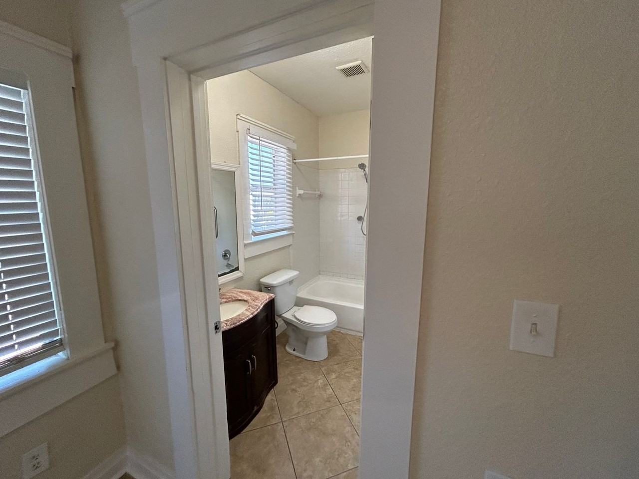 1212 18th Avenue - Photo 6 of 18