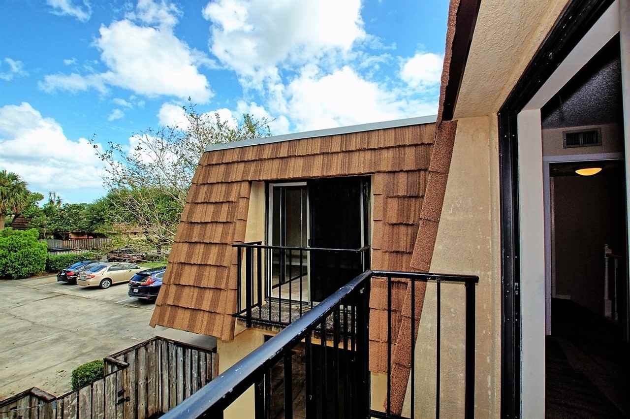 5282 Coral Ct - Photo 2 of 20