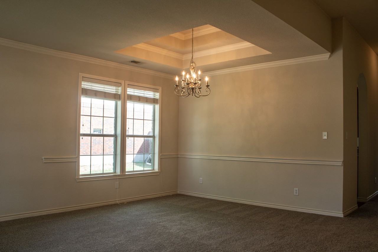 2620 Pinto Dr - Photo 5 of 22