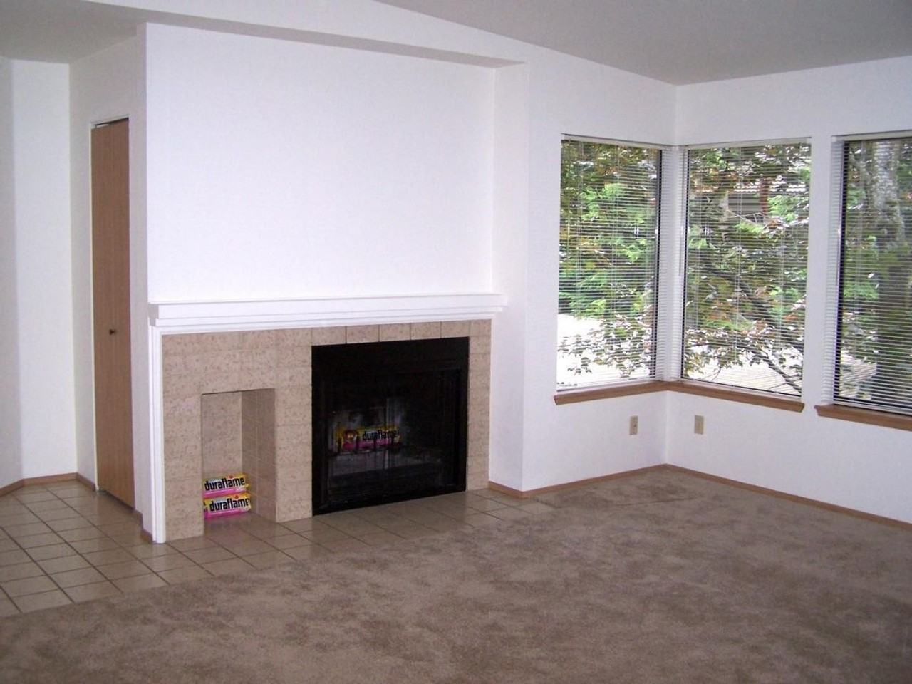 1276 Bellevue Way Ne #4 - Photo 2 of 12