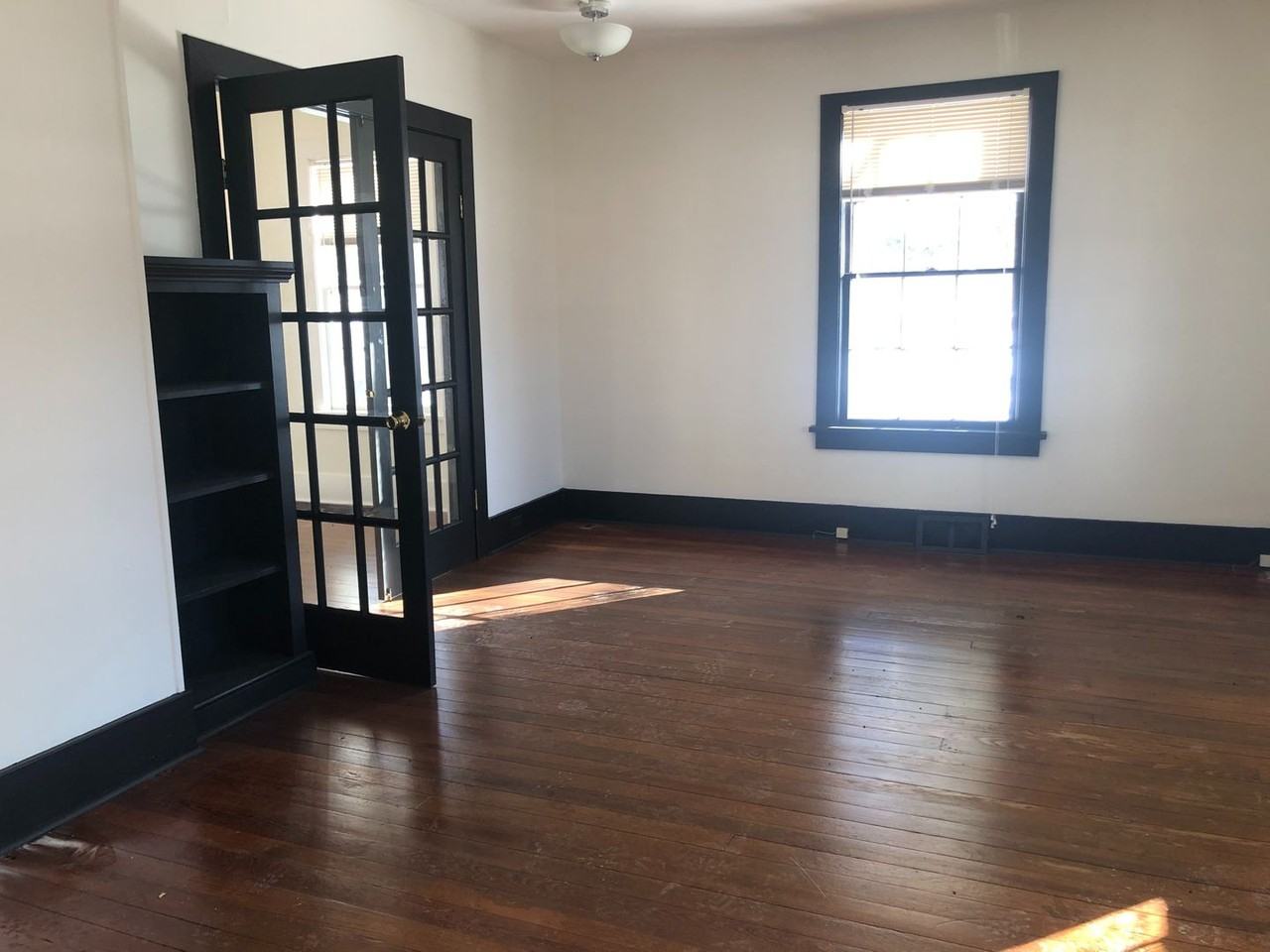 36 Pierce Ln - Photo 2 of 12