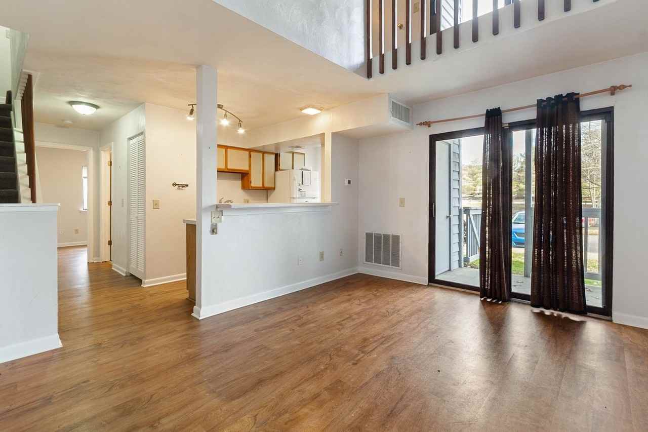 501 Sunridge Dr #H - Photo 3 of 16