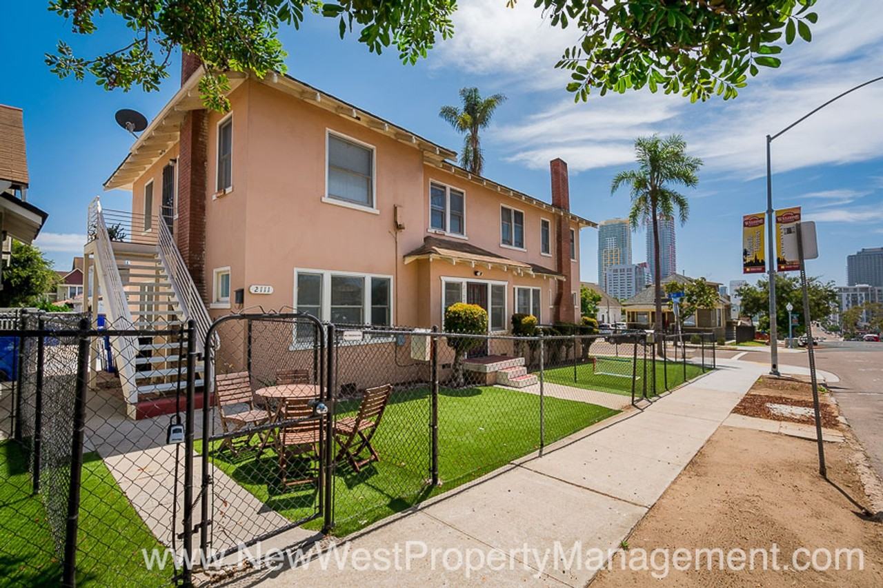 2109 Market St - Photo 3 of 20