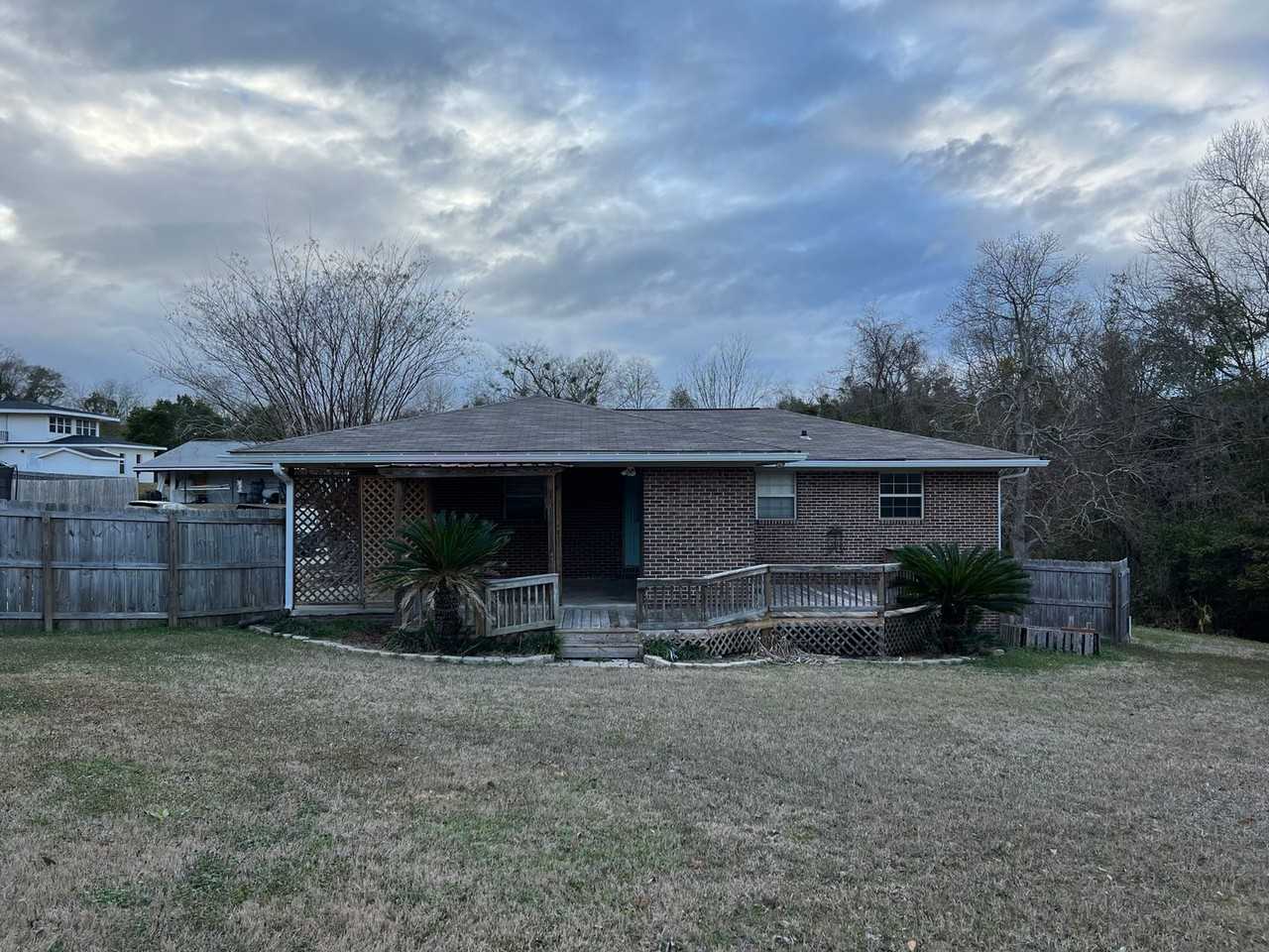 100 Feagin St - Photo 7 of 40