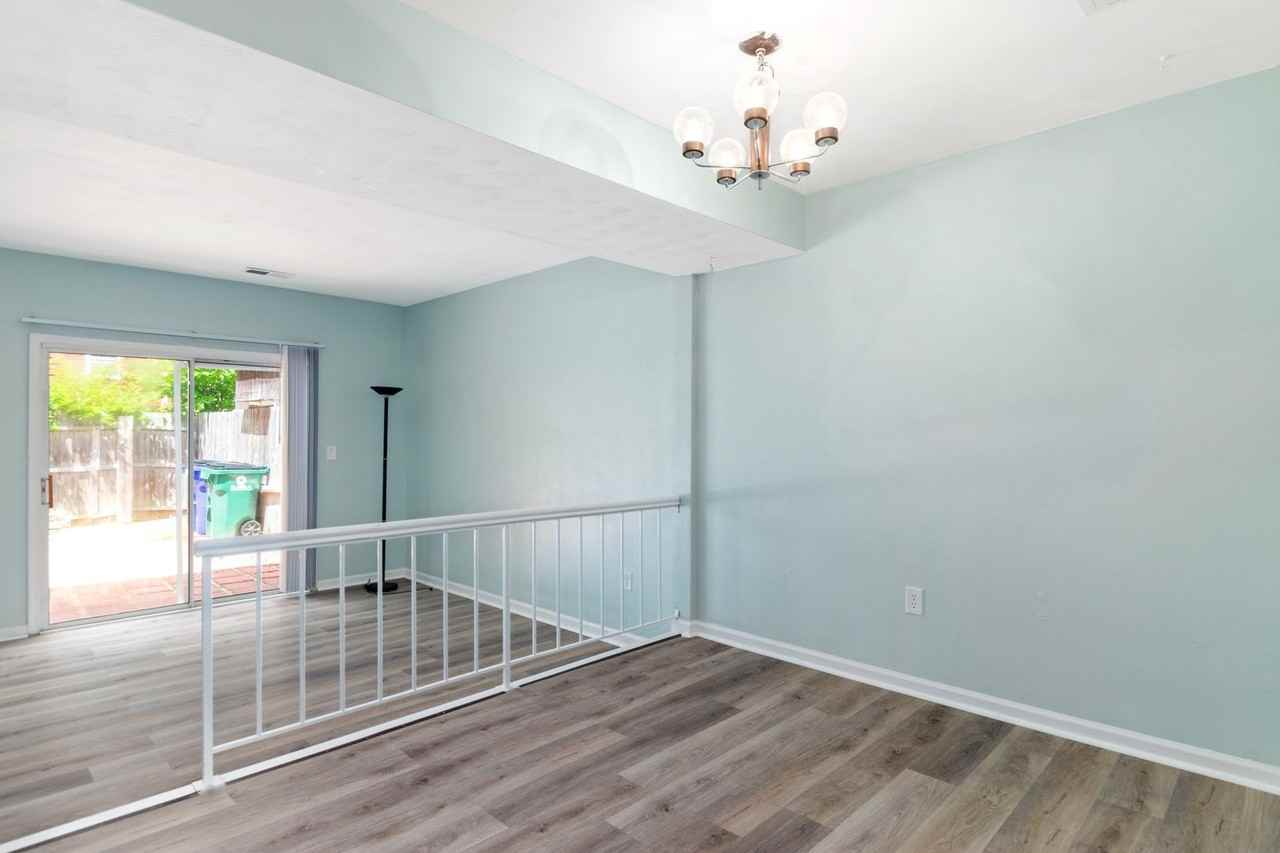 2704 Newton Ct - Photo 4 of 21