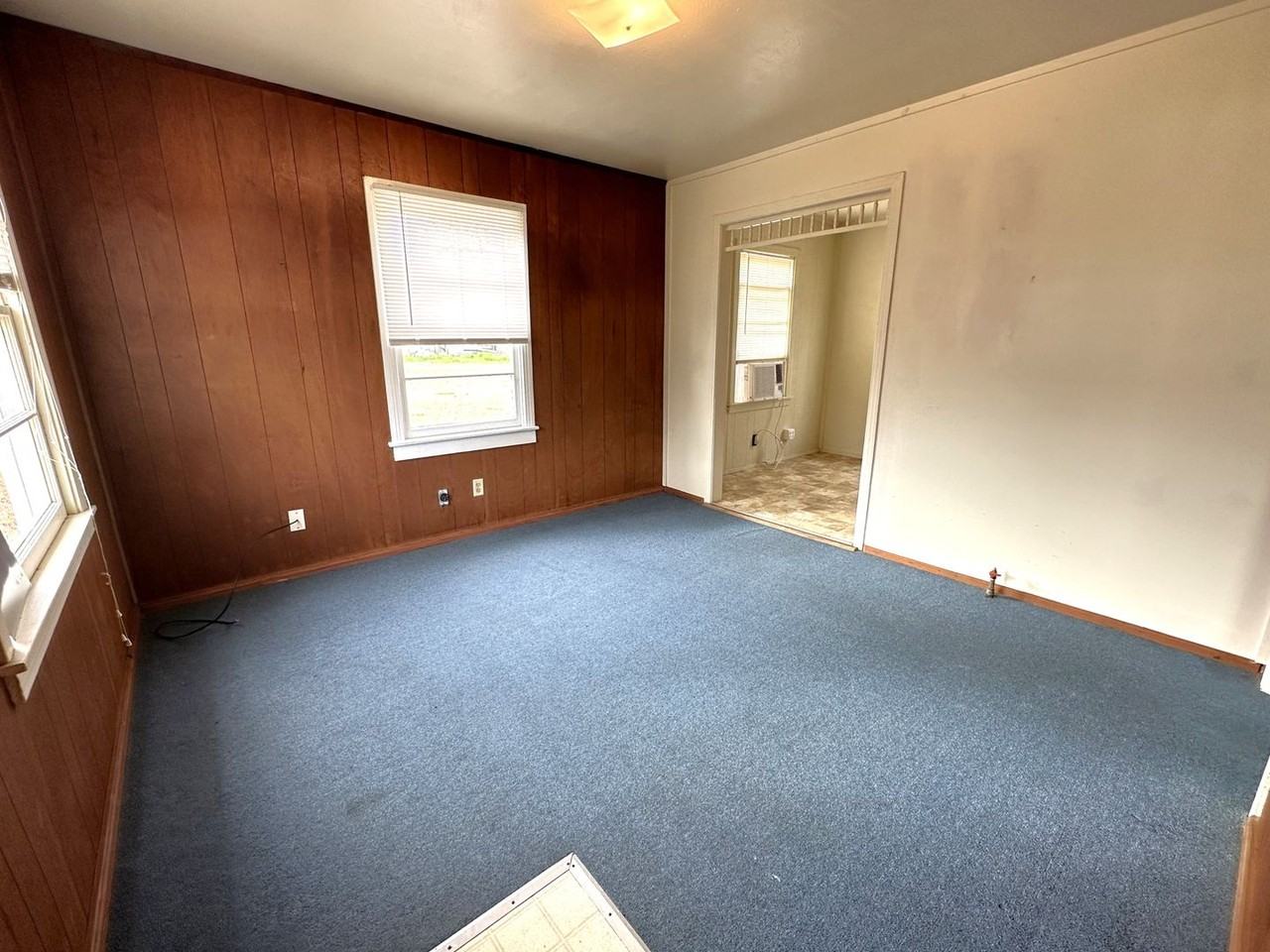 160 Hebert St - Photo 2 of 7