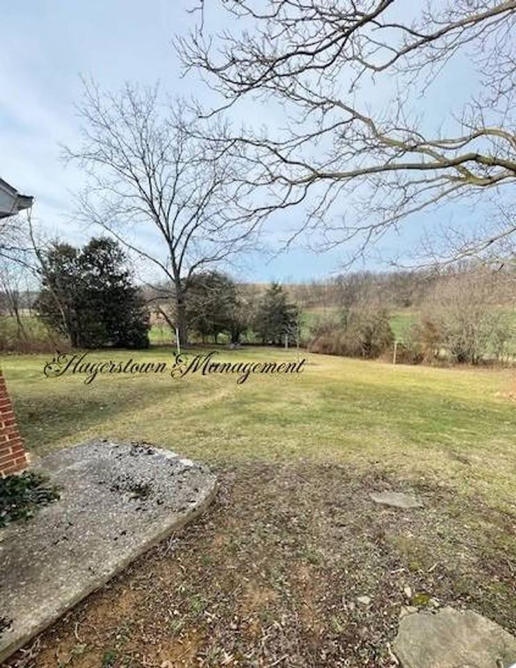 13720 Poplar Grove Rd - Photo 2 of 15