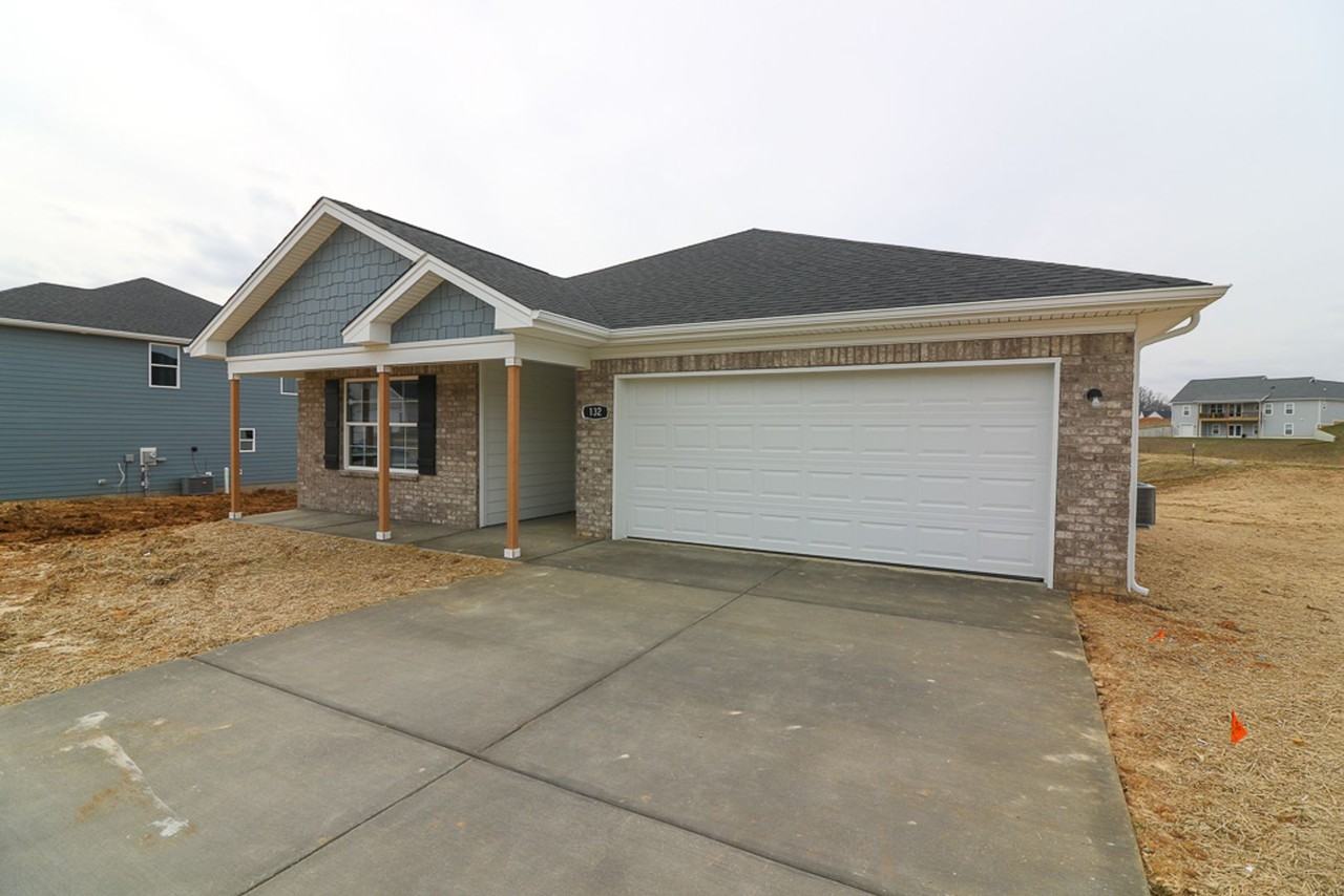 132 Elegance Way - Photo 2 of 41