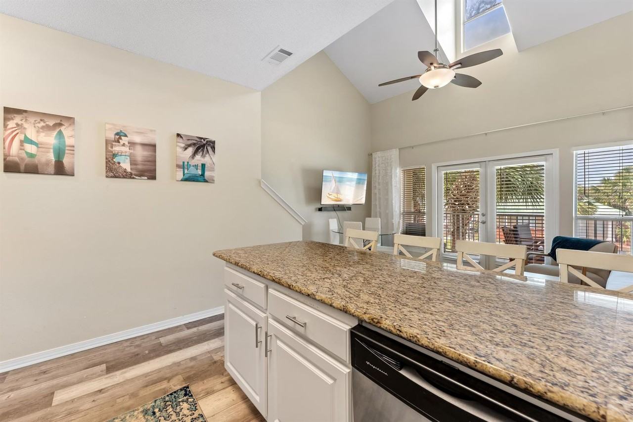 71 Woodward St #221 - Photo 3 of 21
