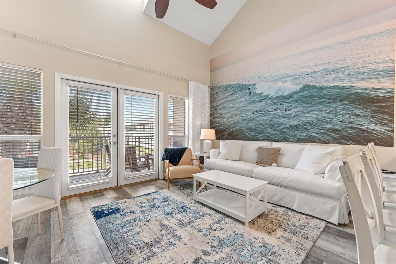 71 Woodward St #221 - Photo 6 of 21