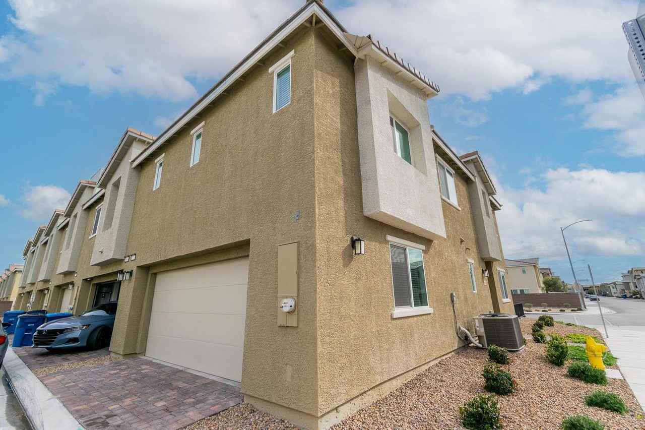 2637 Wimbledon White Ct