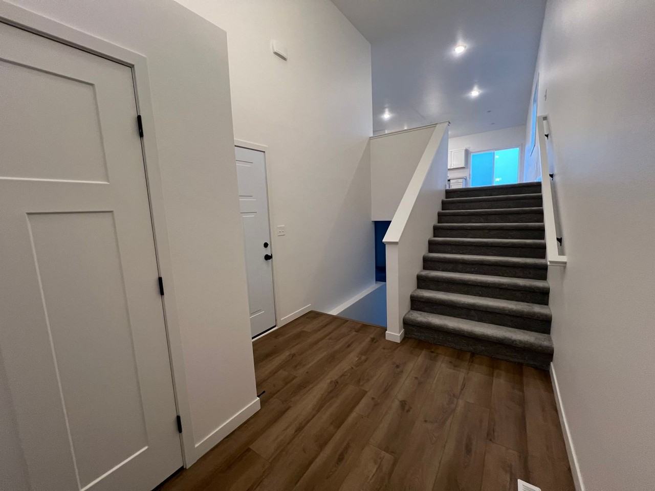 410 16th St Ne - Photo 2 of 15