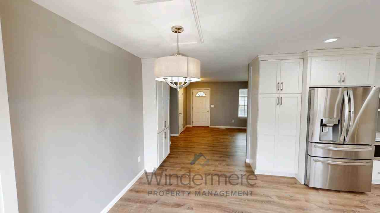 739 Se Landen Dr - Photo 6 of 19