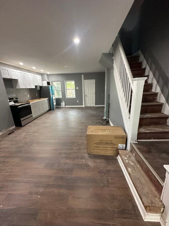 1004 Remington St - Photo 3 of 7