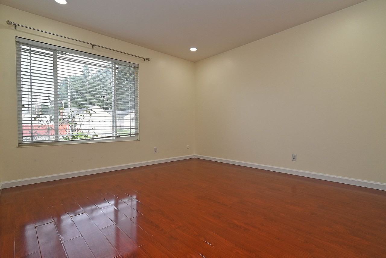 38094 Young Dr - Photo 2 of 39