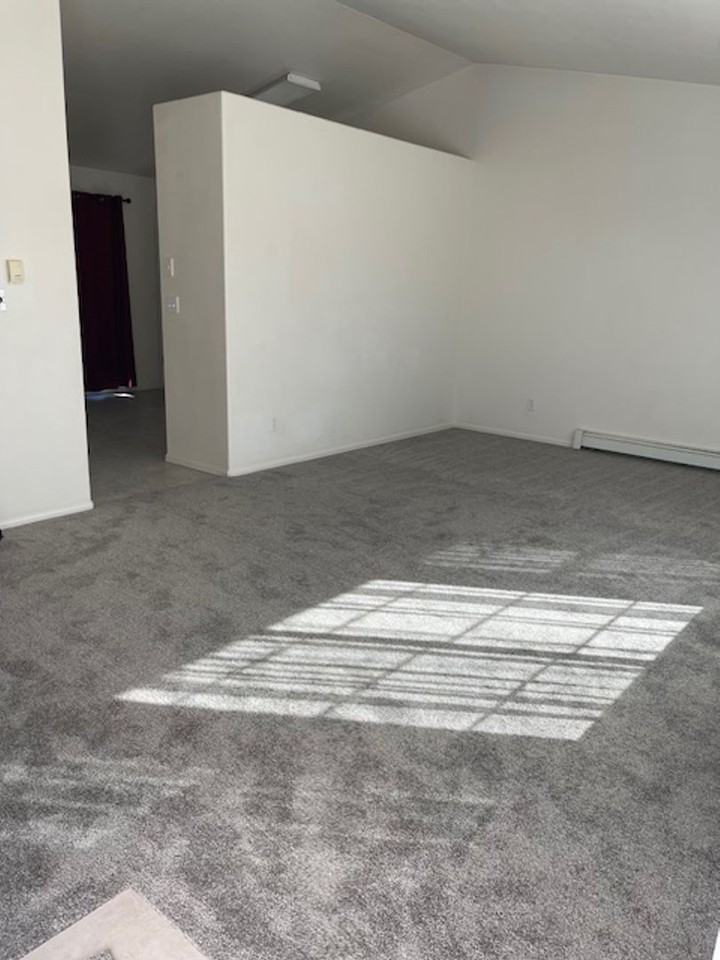 886 Henry Cir - Photo 3 of 11