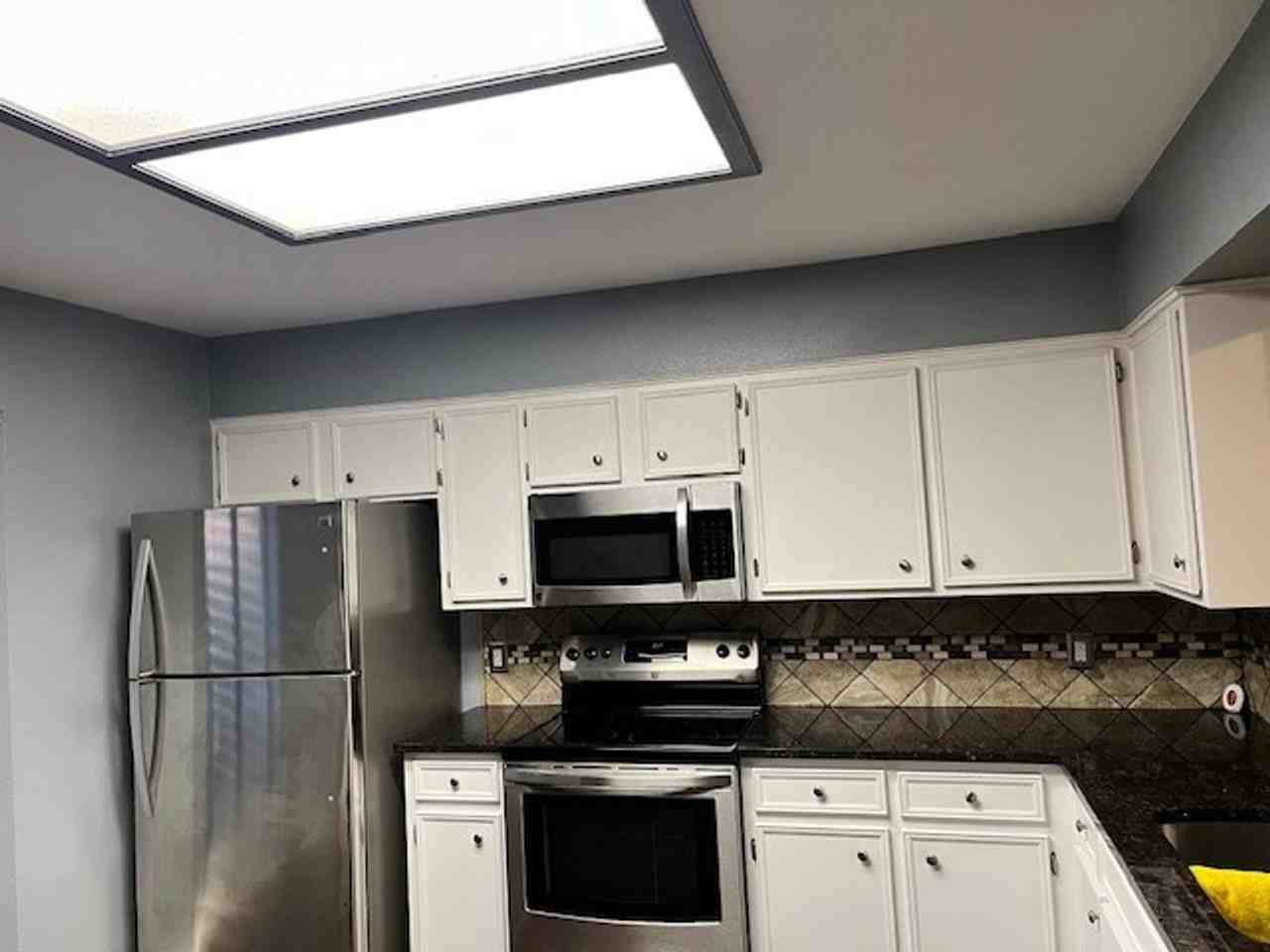 224 Spur Dr - Photo 3 of 16