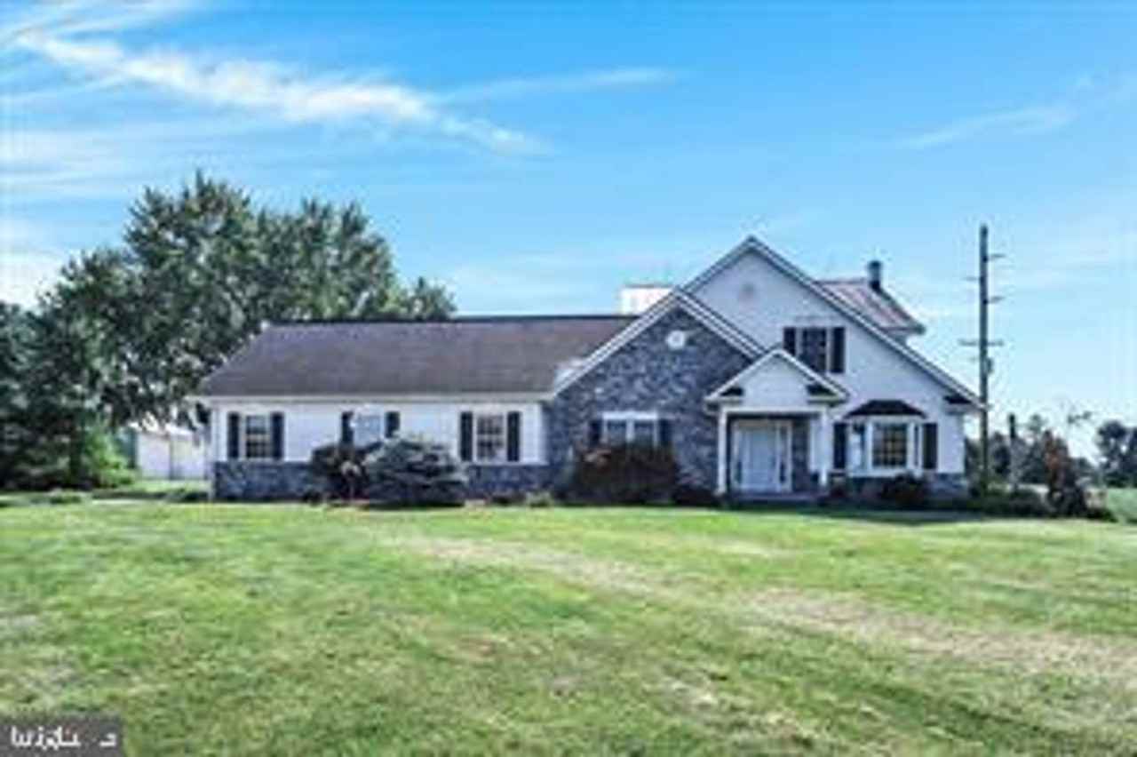 328 Fonderwhite Rd - Photo 2 of 18