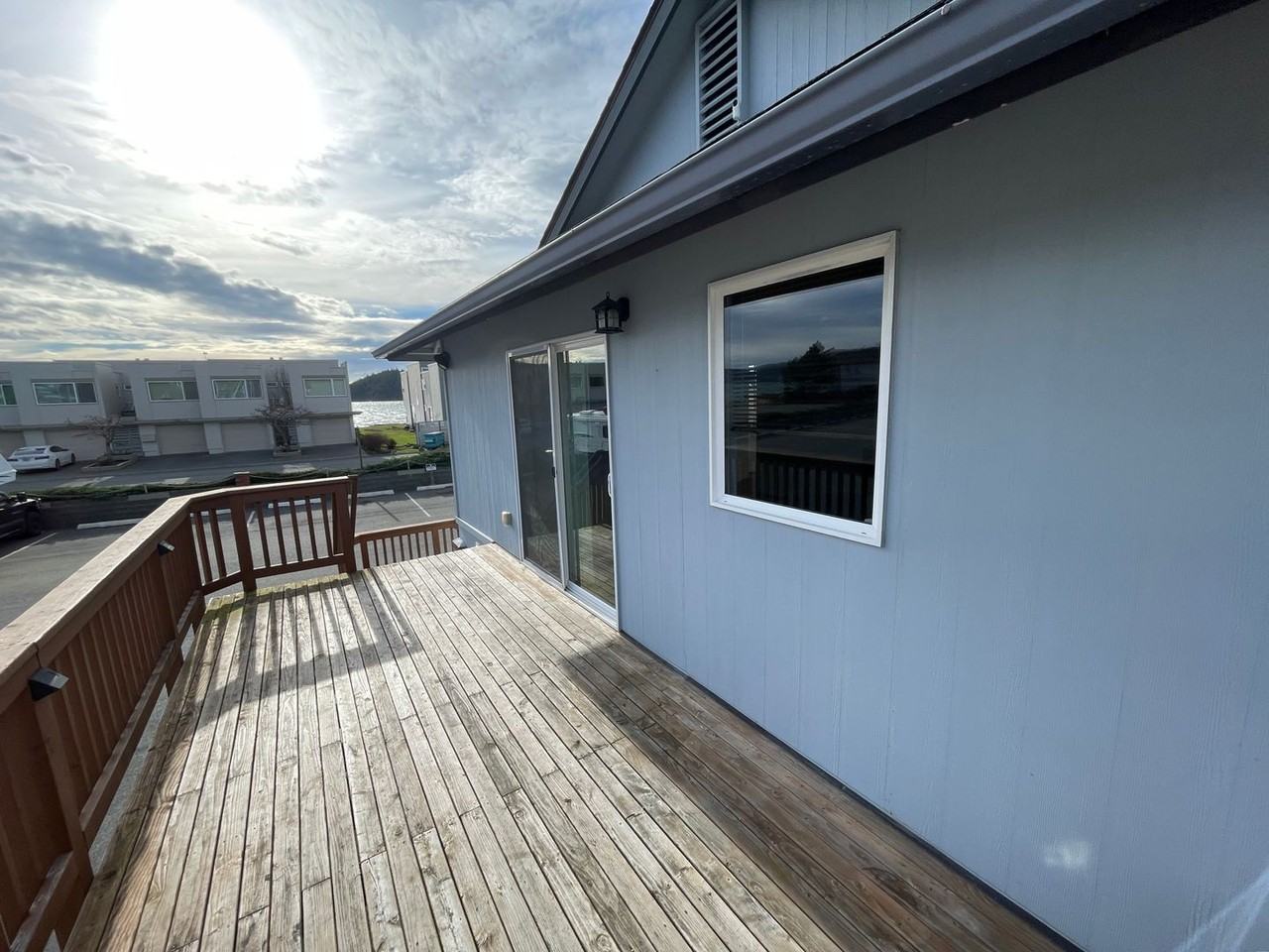 2304 Skyline Way - Photo 3 of 17