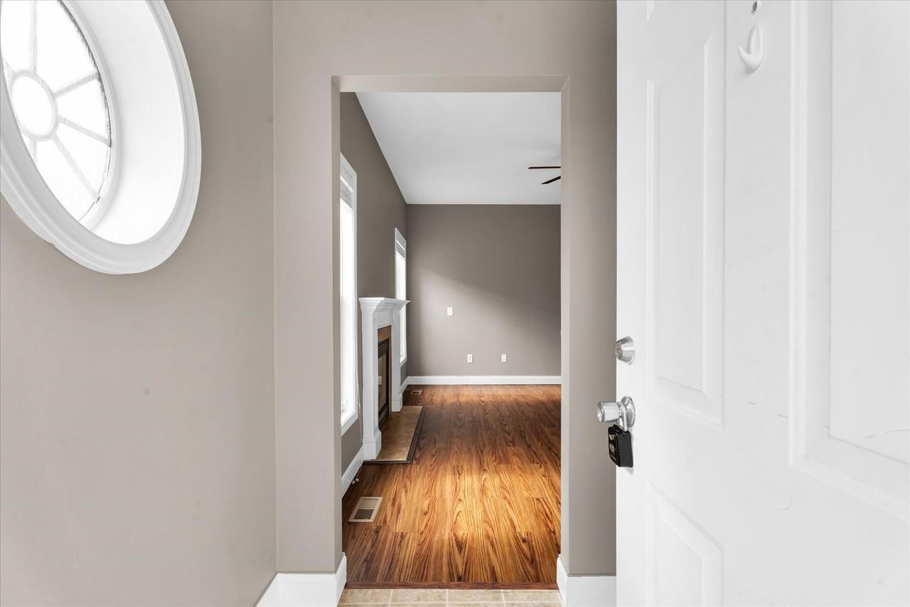 3030 E Stillwater Lndg - Photo 3 of 27