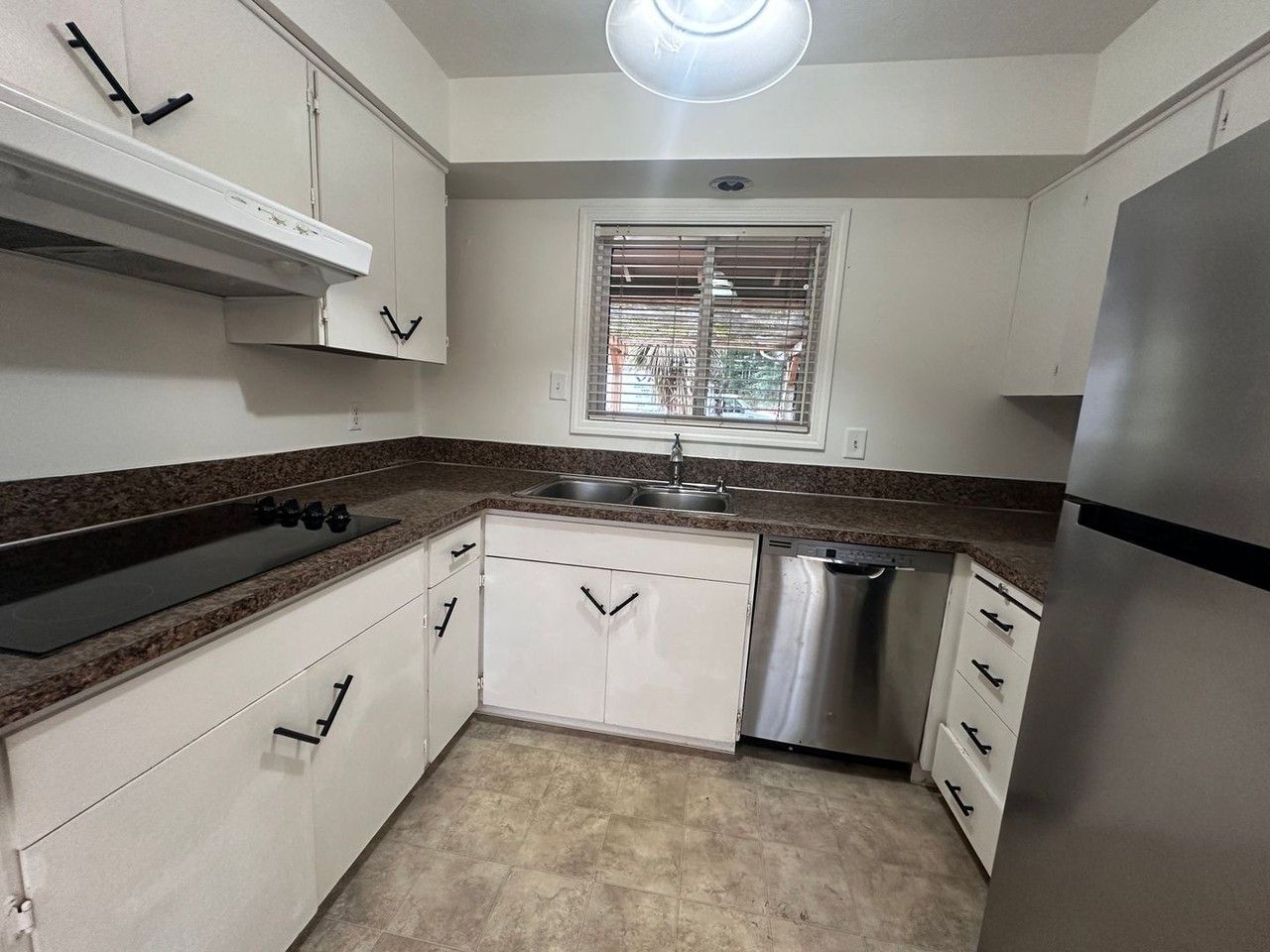 3344 6th Ave S - Photo 6 of 27