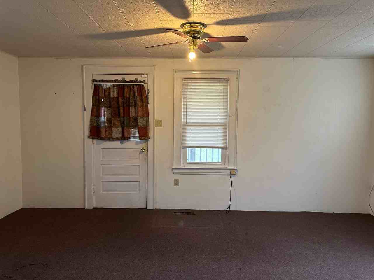 3204 Bartlett St - Photo 2 of 7