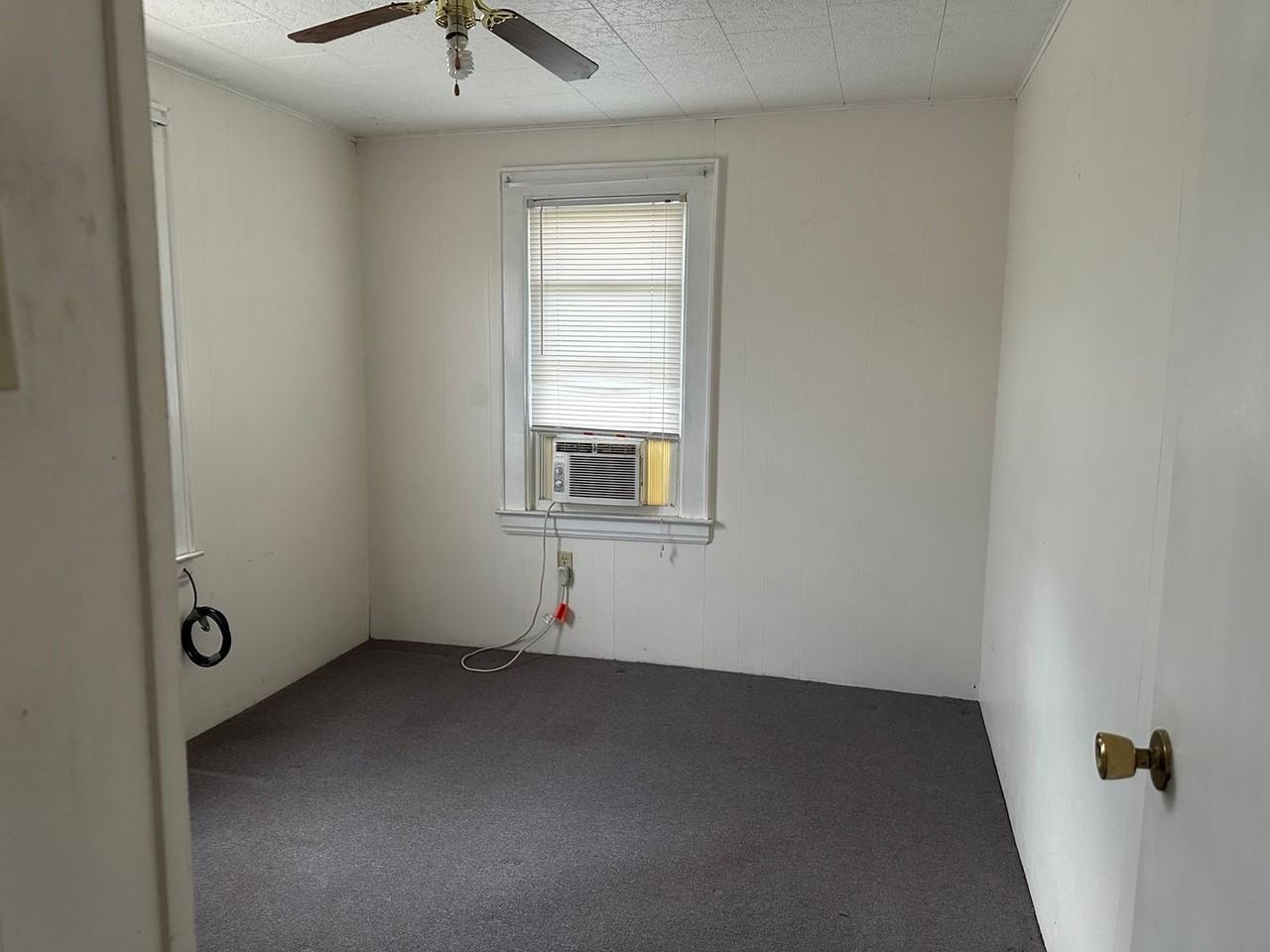 3204 Bartlett St - Photo 4 of 7