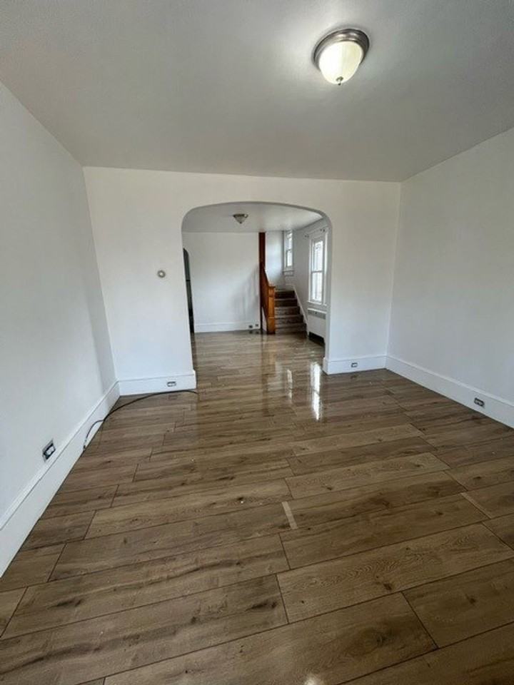 39 W Lehigh St - Photo 2 of 12