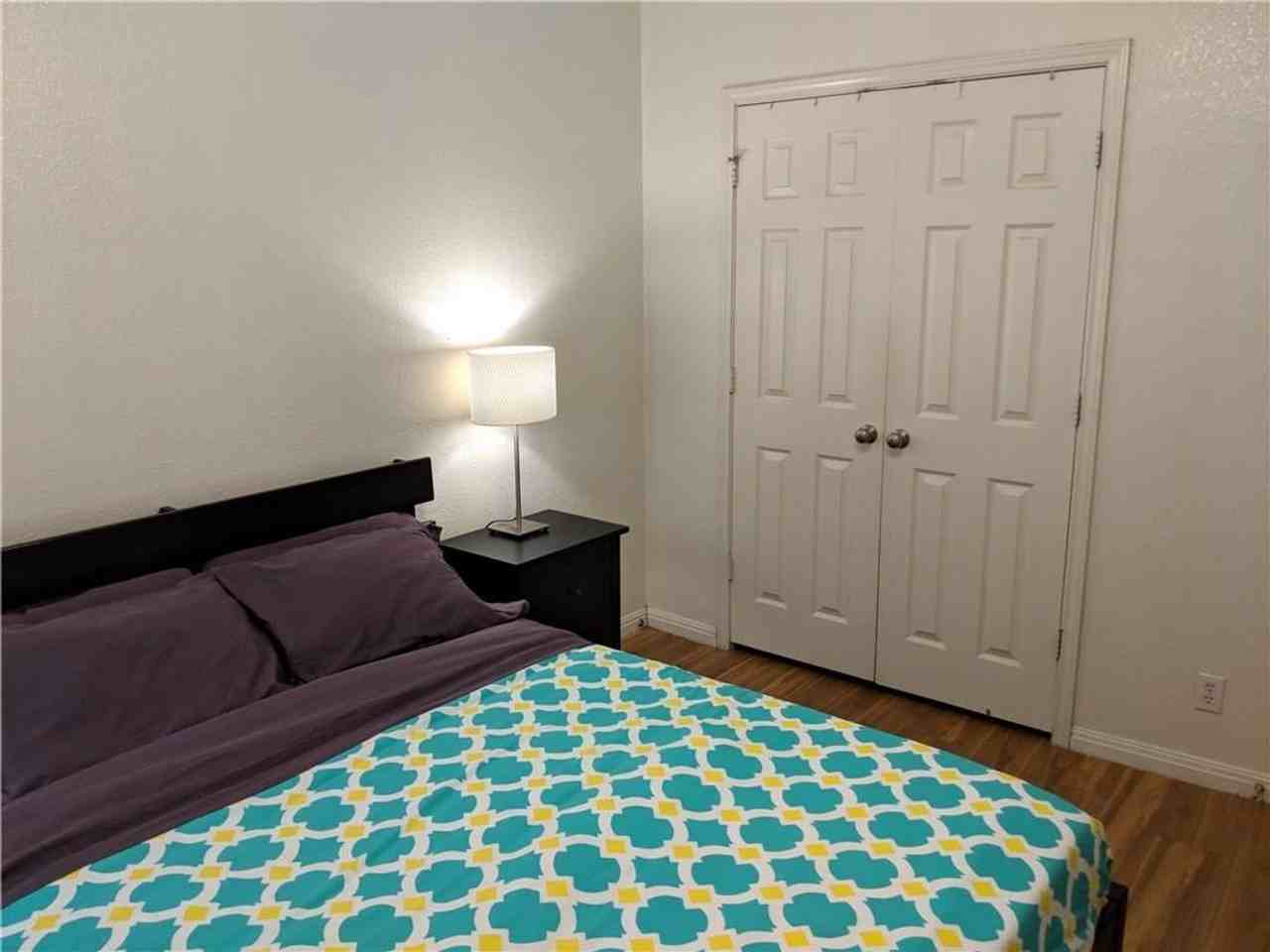 5501 Duval St - Photo 6 of 12