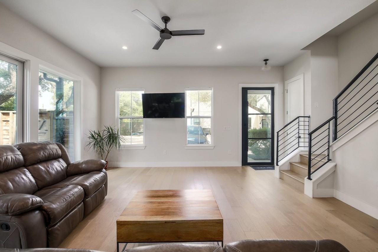 4804 Duval Rd - Photo 5 of 29