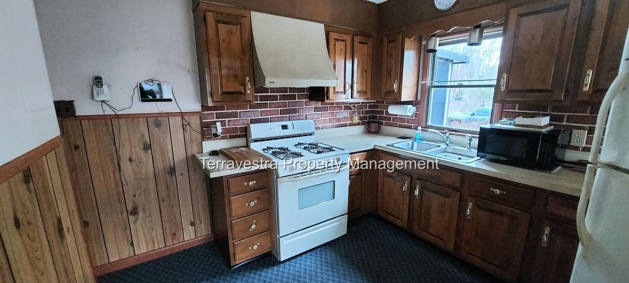 5100 Magnolia Dr - Photo 2 of 14