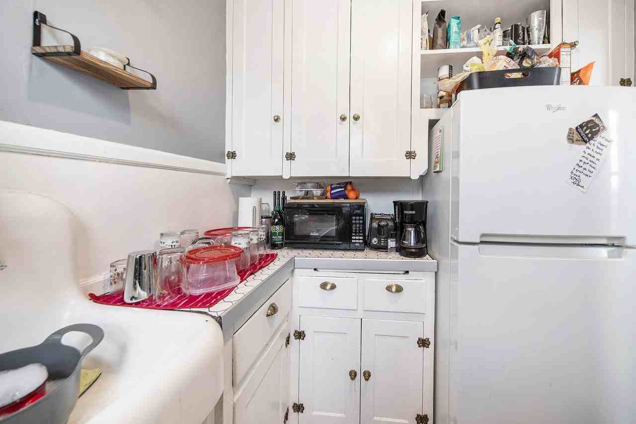 226 Withington St #4 - Photo 4 of 22