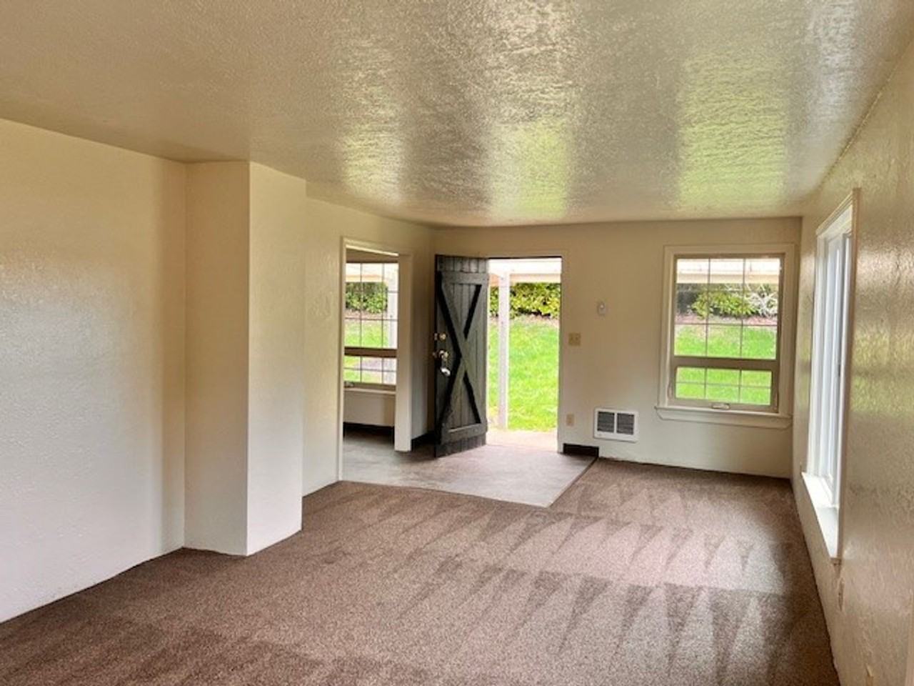 2795 N 12th St - Photo 7 of 38