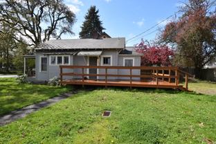 1503 Queen Ave Sw - Photo 1 of 1