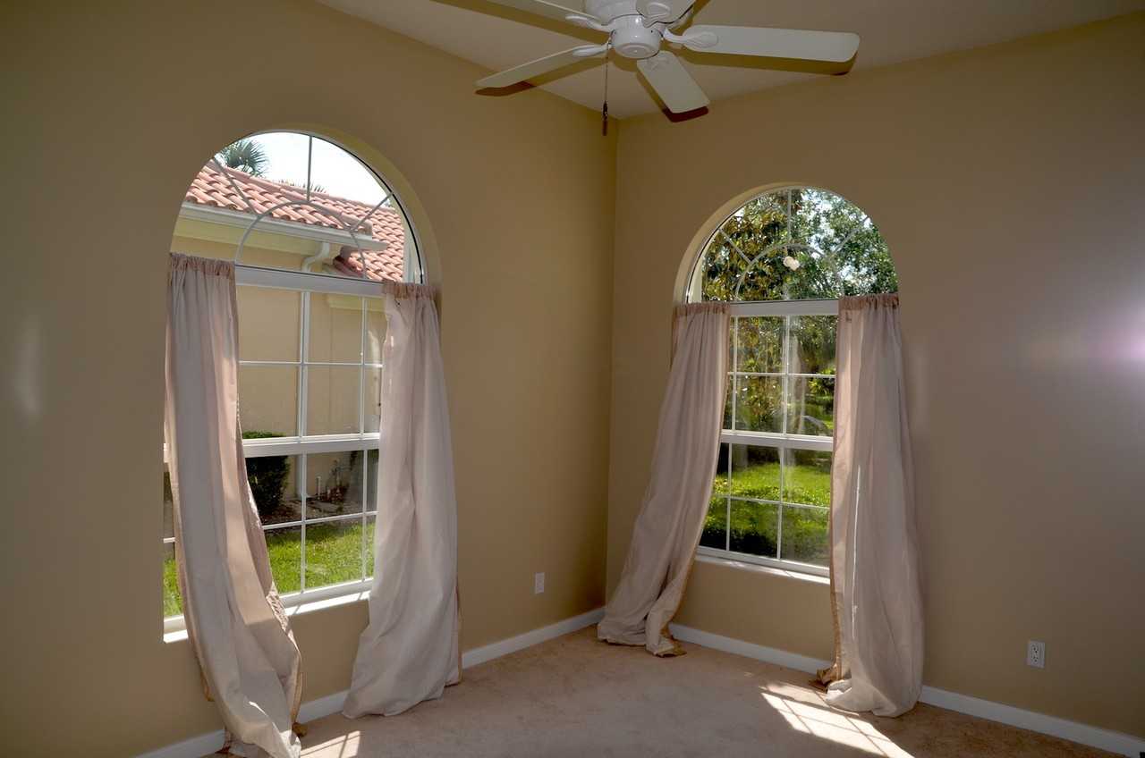 11835 Gennaro Ln - Photo 4 of 10