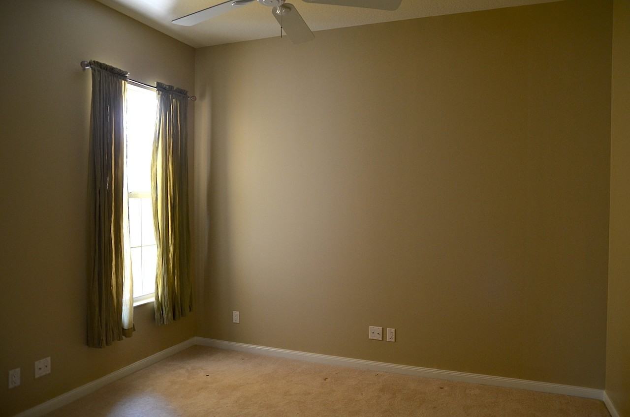 11835 Gennaro Ln - Photo 6 of 10