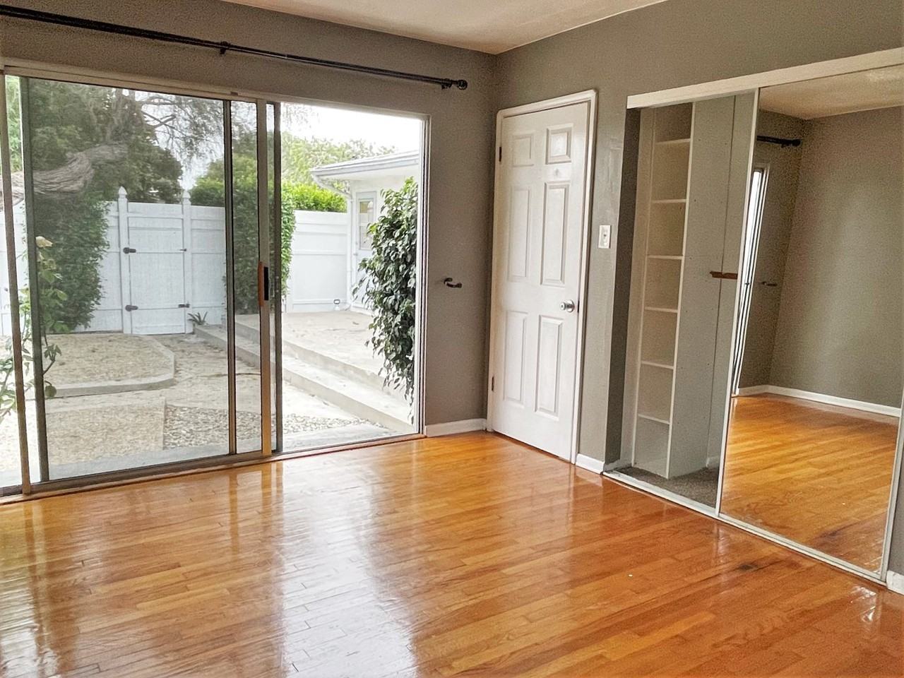 7624 Flight Ave - Photo 6 of 11