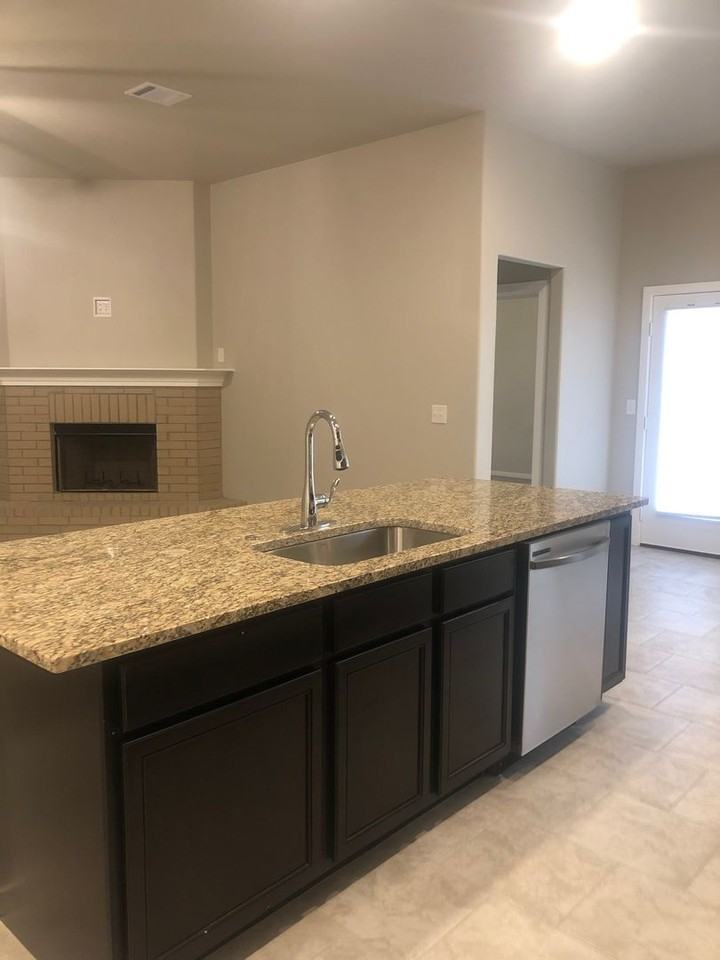 7907 Bellamy Dr - Photo 5 of 31