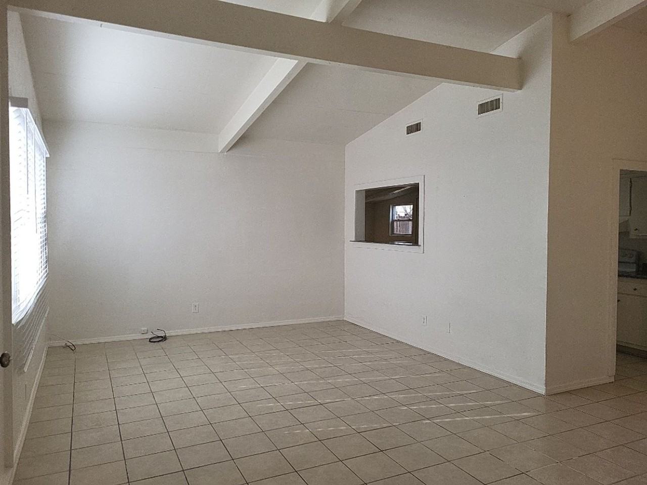 5203 Allegheny St - Photo 6 of 18