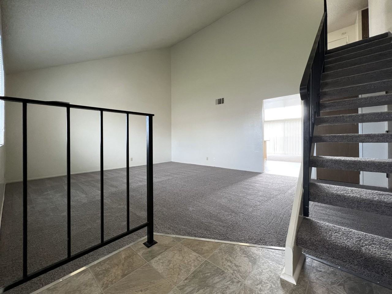 1431 Catlin Ct - Photo 2 of 37