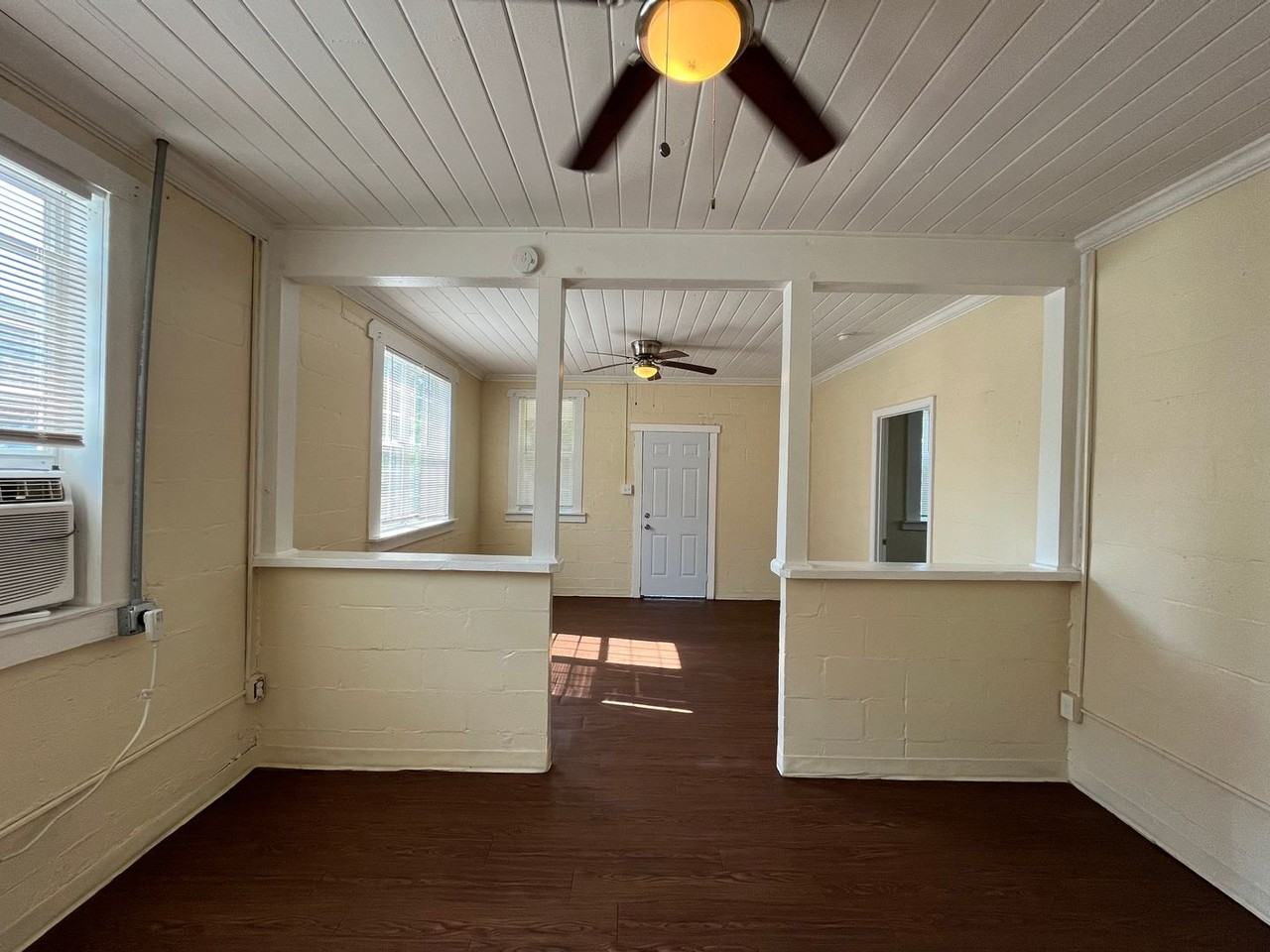 704 Conoley Ave - Photo 3 of 11