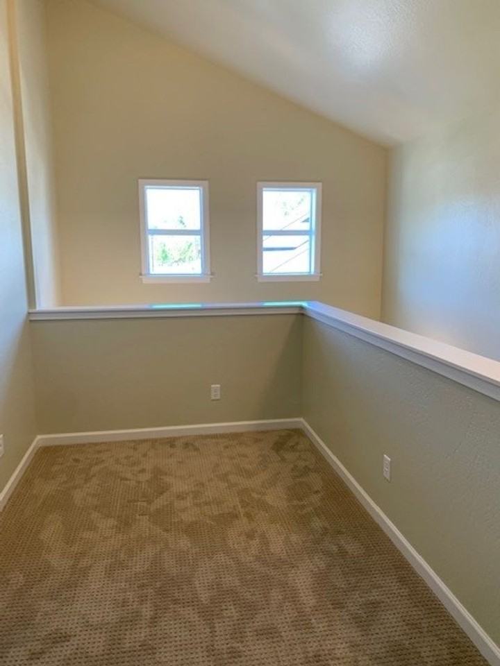 261 Willow Way - Photo 6 of 15