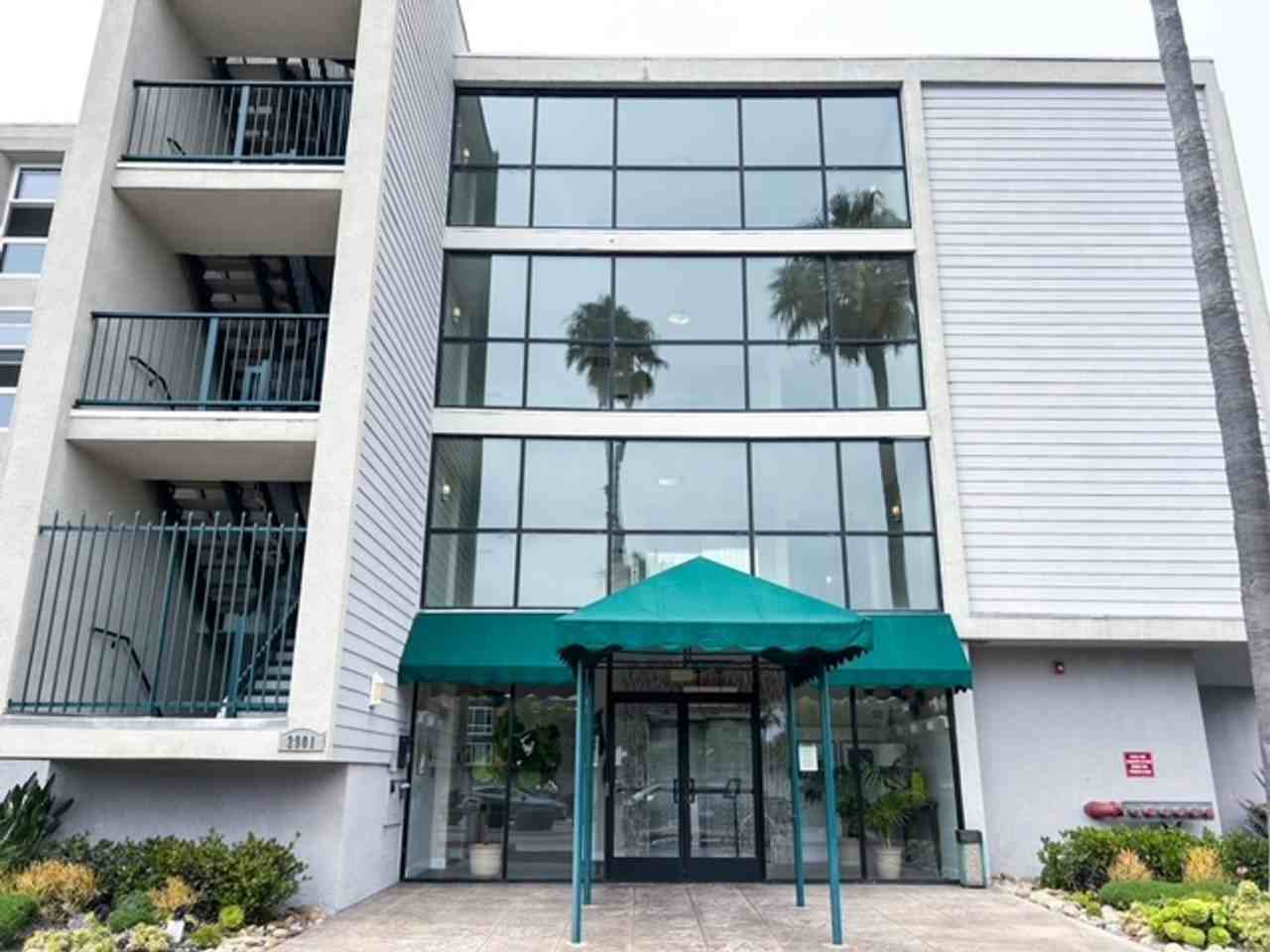 2901 Peninsula Rd - Photo 2 of 43