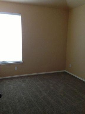 355 Armstrong Ln - Photo 5 of 6